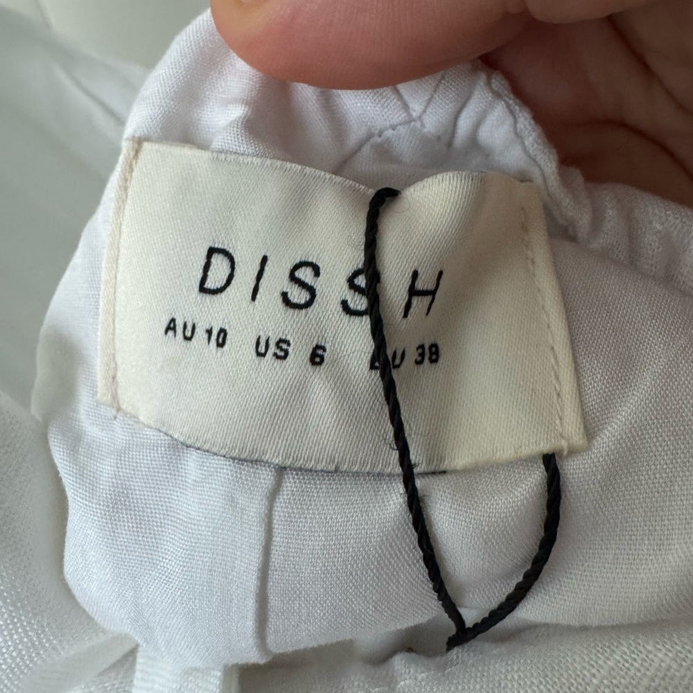 DISSH White Long Sleeve Maxi Dress. 100% linen - Picture 5 of 5